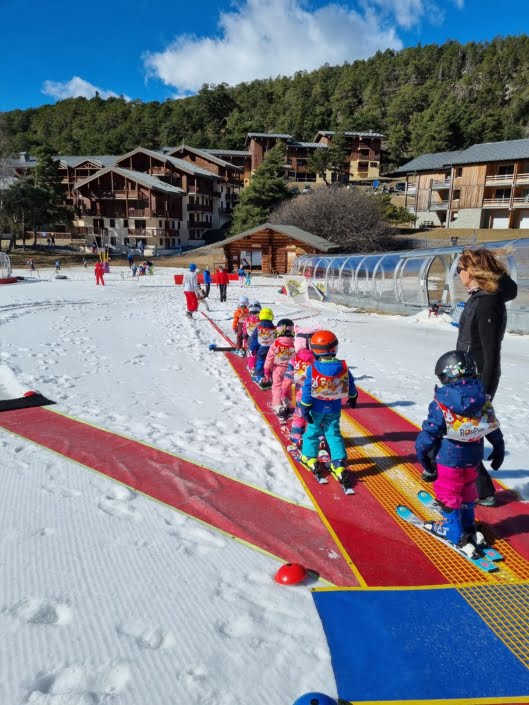 Chalet 96 ski courses for children